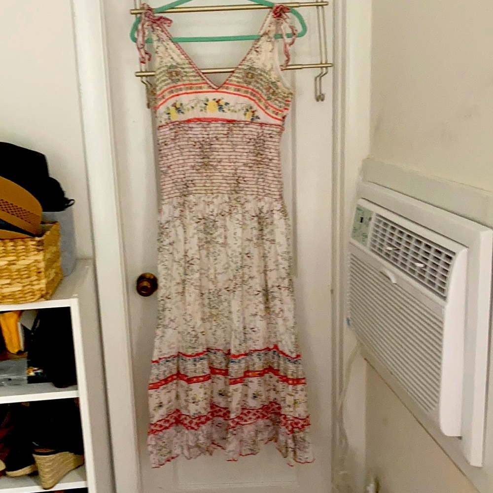 Beautiful Kenzie floral maxi dress like new!